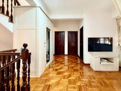 Phillips Avenue (D19), Terrace #577090761